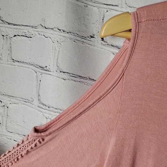 Hannah Pink Longsleeve   - Picture 2 of 7